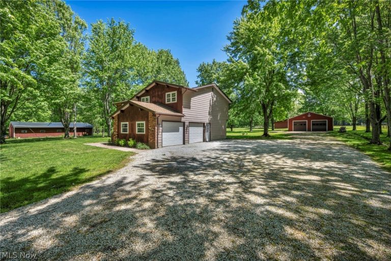 6407 Indian Point Road, Painesville, OH - Photo 3
