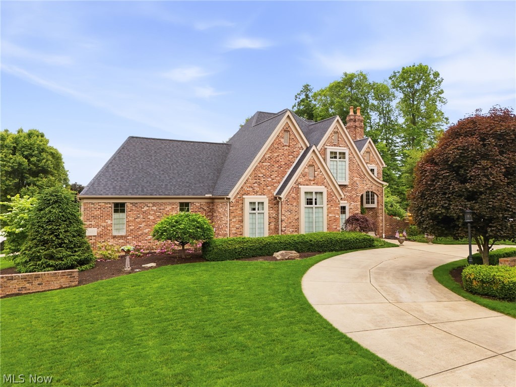 8413 Hickory Hill Drive, Poland, OH