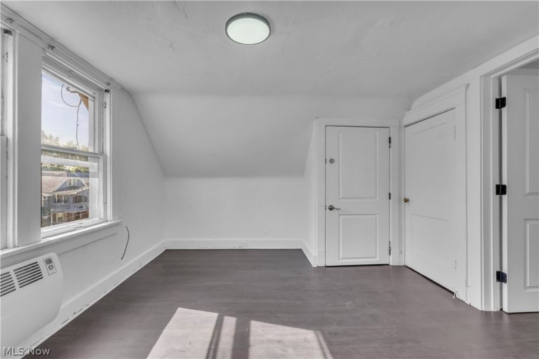 414 148th Street #3, Cleveland, OH - Photo 6