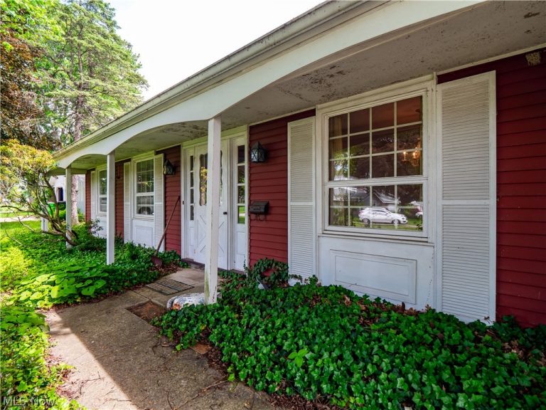 489 Race Street, Berea, OH - Photo 2