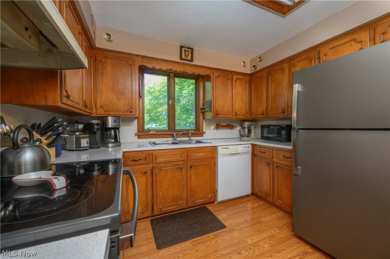 8820 Concord Drive, Westfield Center, OH - Photo 8
