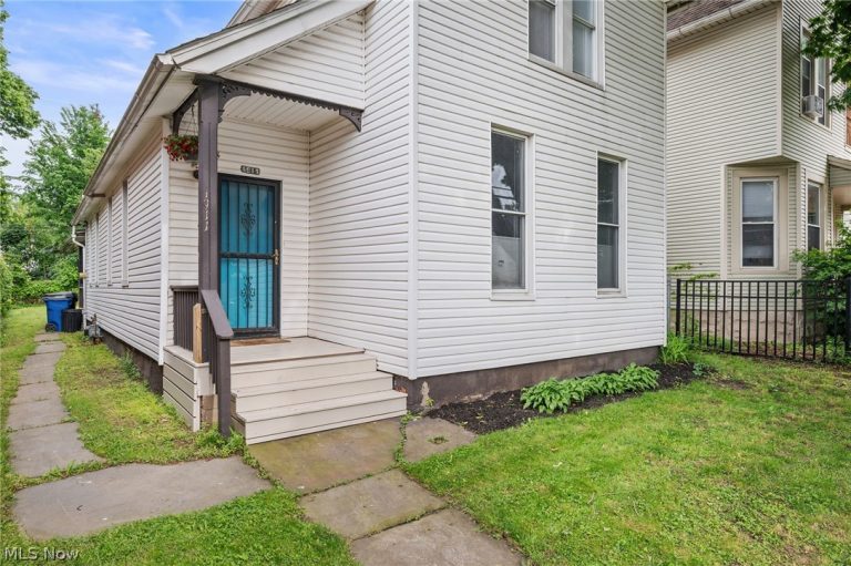 1911 65th Street, Cleveland, OH - Photo 2