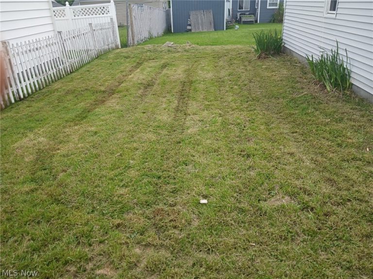 2065 Clermont Avenue, Warren, OH - Photo 5