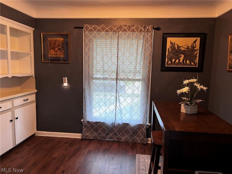7618 Wooster Parkway, Parma, OH - Photo 3