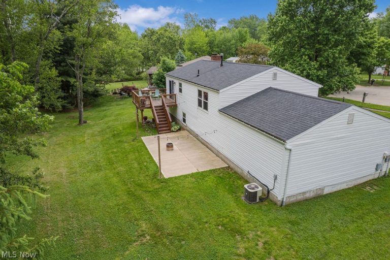 1161 Erin Drive, Kent, OH - Photo 5