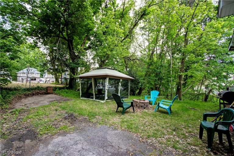 709 Longview Avenue, Akron, OH - Photo 8
