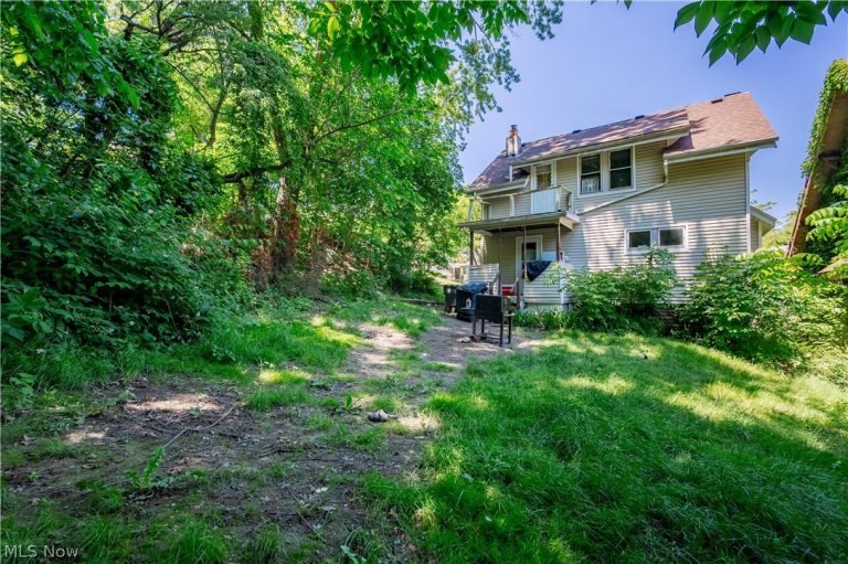 628 Lakemont Avenue, Akron, OH - Photo 8