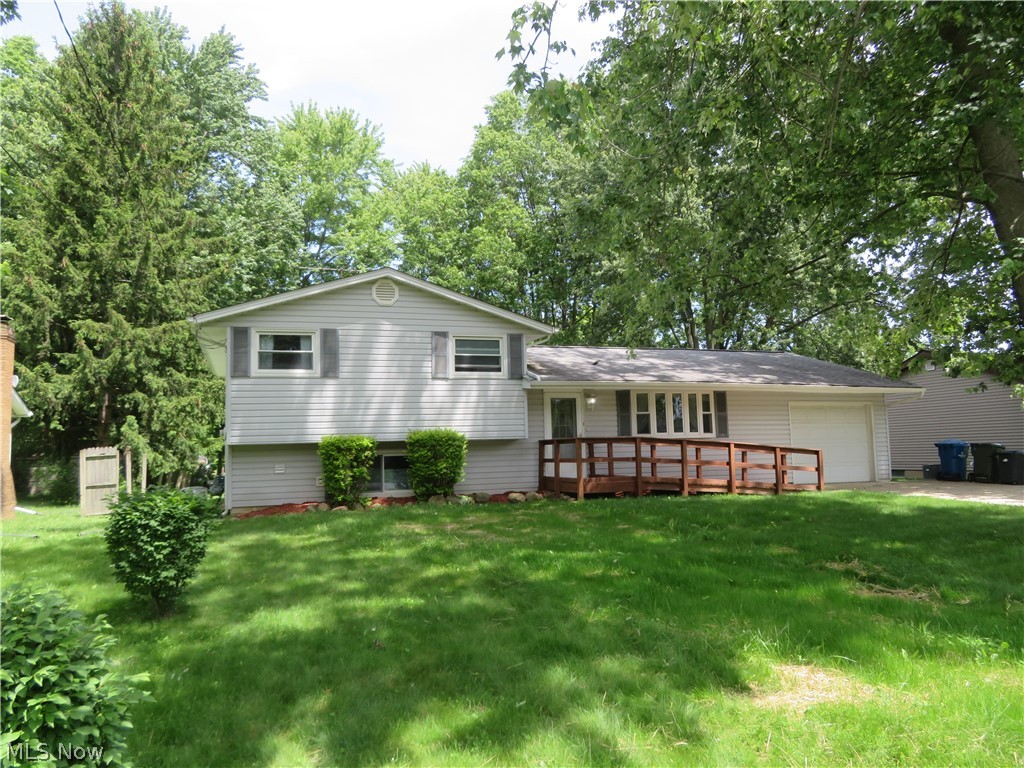 34042 Luanne Drive, North Ridgeville, OH