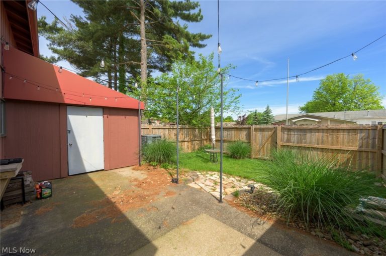 6235 Gladys Street #2, Ravenna, OH - Photo 8