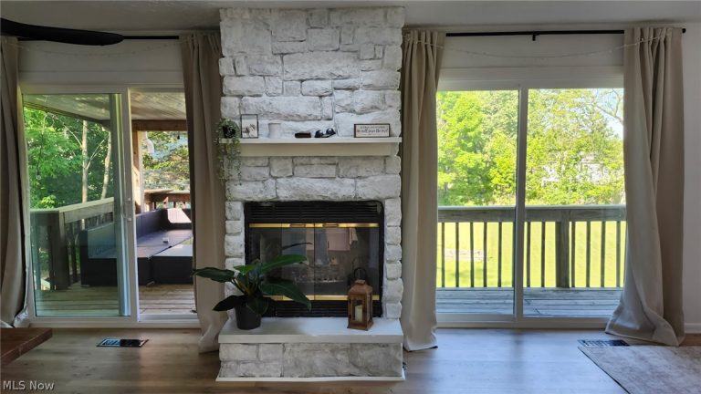 855 Rothrock Circle, Copley, OH - Photo 4