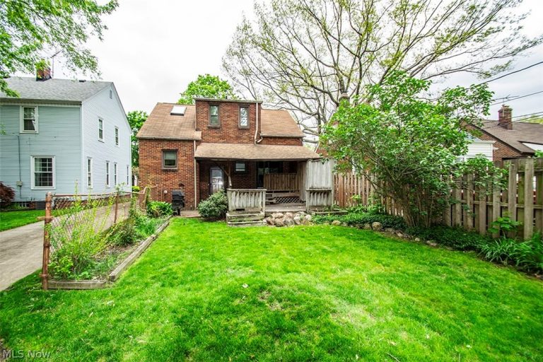 16305 Elsienna Avenue, Cleveland, OH - Photo 4