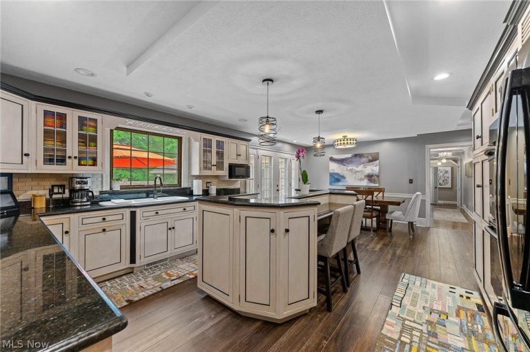 6127 Pebble Beach Court, Canfield, OH - Photo 4