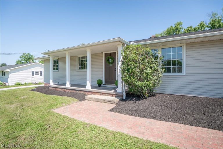11391 Michelle Drive, Canal Fulton, OH - Photo 3