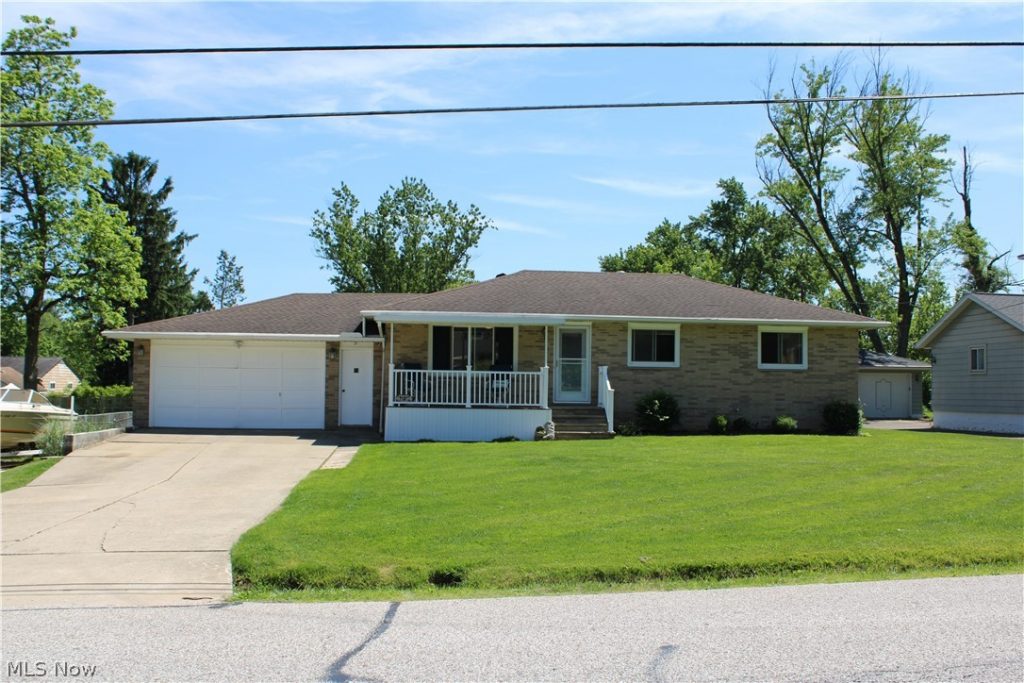 4234 Keller Hanna Drive, Brunswick, OH