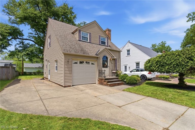 430 Canterbury Road, Bay Village, OH - Photo 4