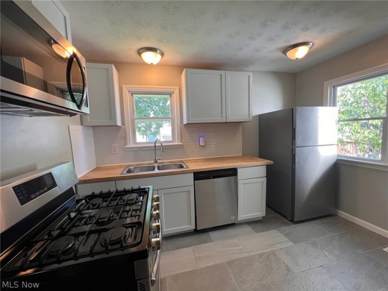 4606 Lincoln Avenue, Parma, OH - Photo 5
