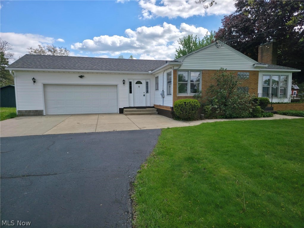 1478 Lockwood Road, Barberton, OH