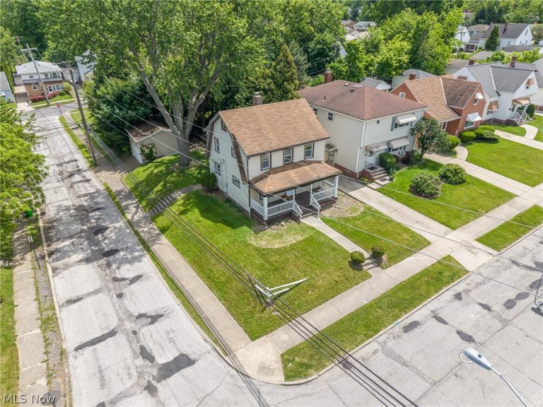 4903 93rd Street, Garfield Heights, OH - Photo 4