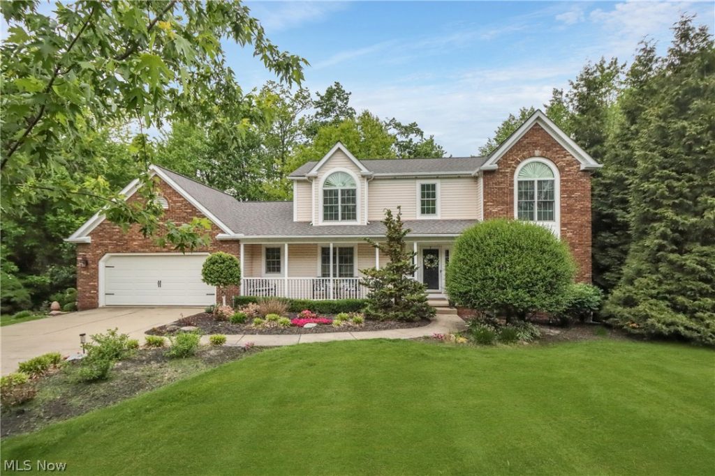 8015 Hansom Place, Mentor, OH