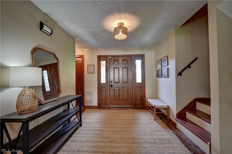 4528 Greenmeadow Avenue, Canton, OH - Photo 2