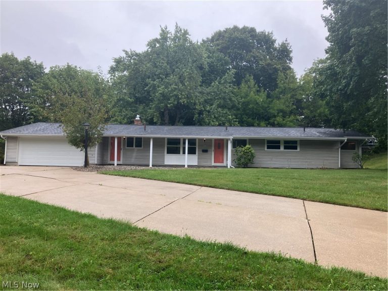 1201 Woodrow Street, North Canton, OH, 44720