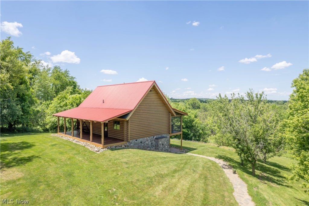 9567 Shepler Church Road, Bolivar, OH