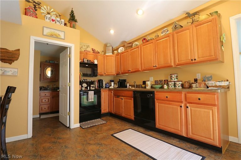62 Huron Street, Milan, OH - Photo 2