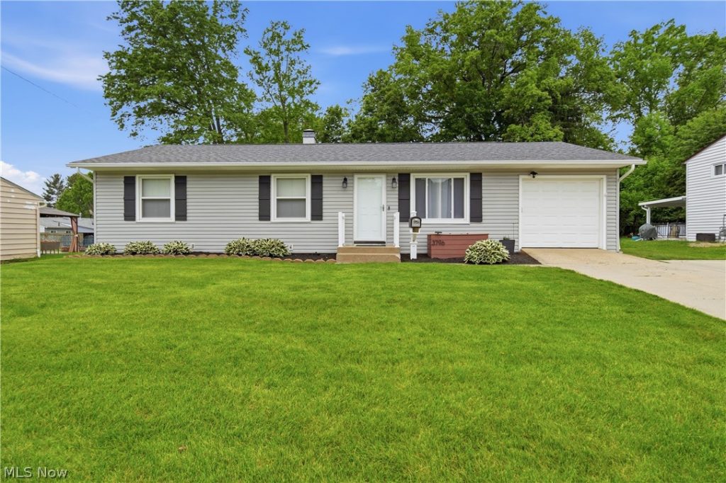 3796 Charring Cross Drive, Stow, OH