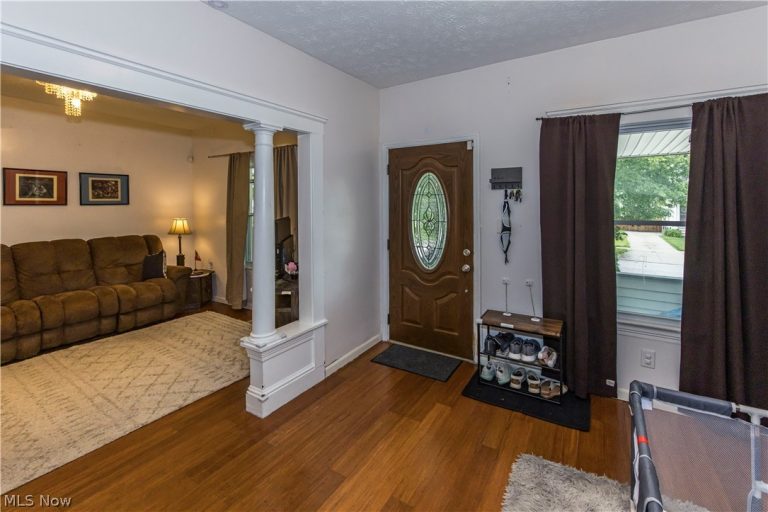 1465 Newman Avenue, Lakewood, OH - Photo 3
