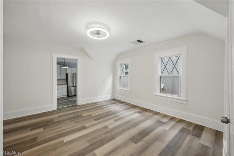 2471 Tremont Avenue #Up, Cleveland, OH - Photo 6
