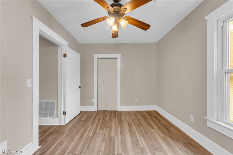 2050 83rd Street #2/UP, Cleveland, OH - Photo 5
