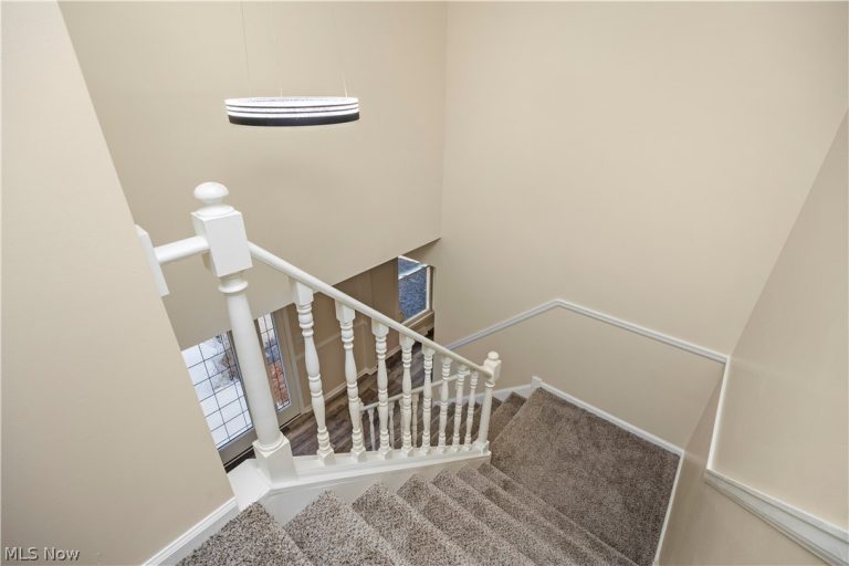 34725 Capel Road, Columbia Station, OH - Photo 8