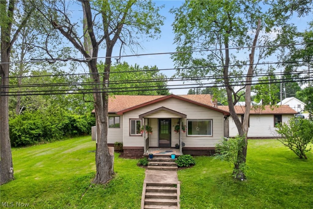 538 Park Avenue, Columbiana, OH