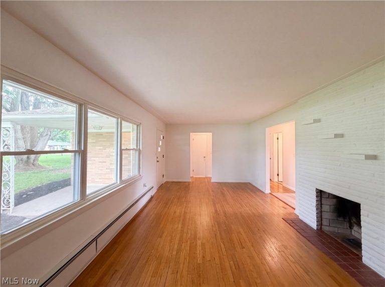 36700 Lakeland Drive, Avon, OH - Photo 3