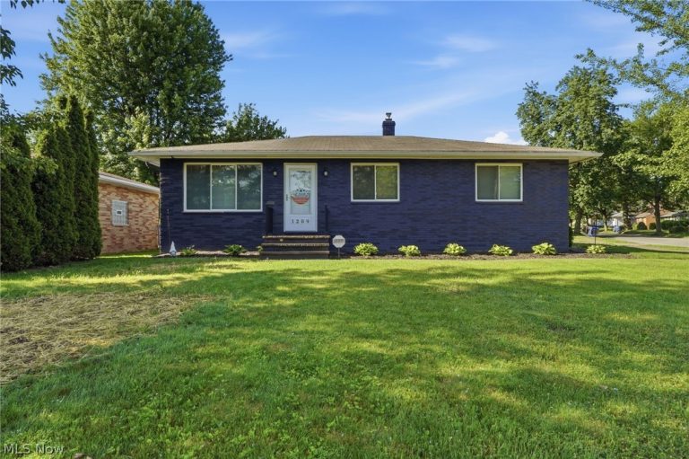 1209 Galaxy Drive, Cleveland, OH, 44109