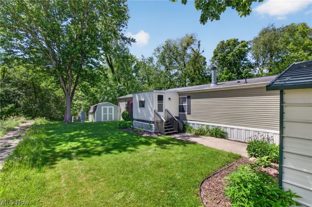110 NW Lebanon Road #37, Dalton, OH
