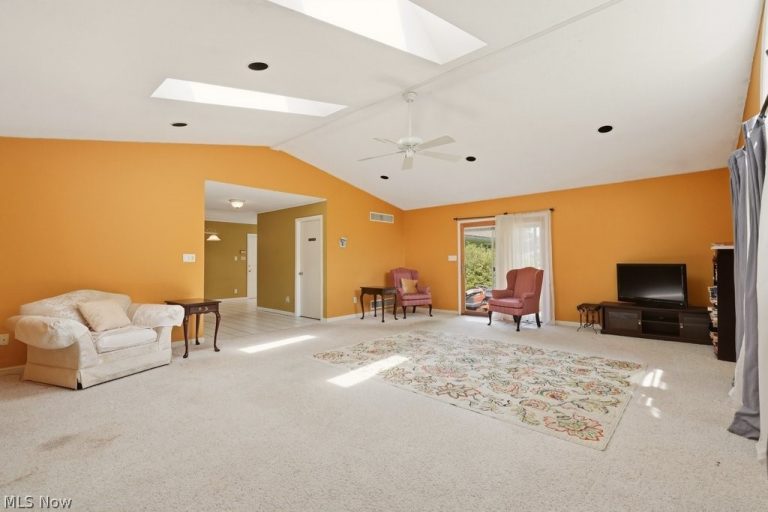 189 Pembroke Road, Akron, OH - Photo 6