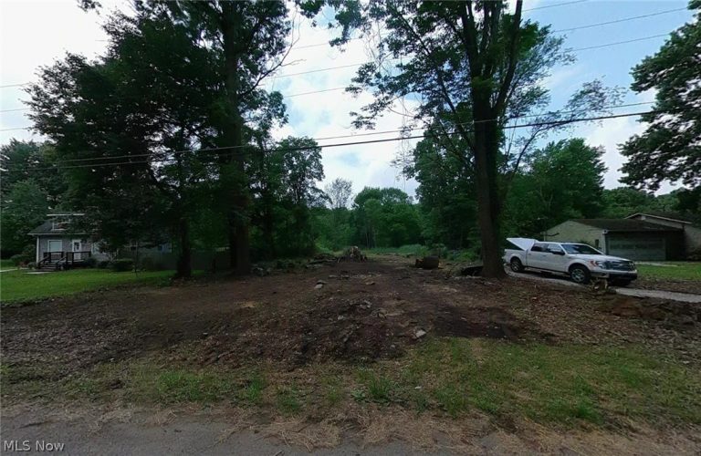 4550 Lenty Road, Barberton, OH - Photo 2