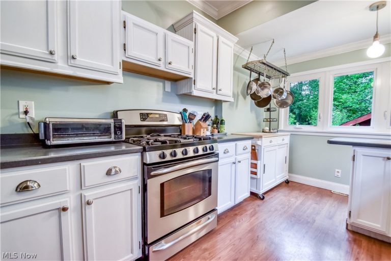 1220 Yellowstone Road, Cleveland Heights, OH - Photo 6