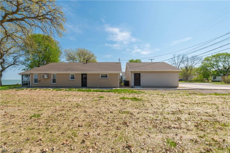 3842 Edgewater Drive, Vermilion, OH - Photo 3