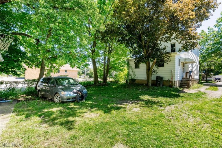 1223 Wilbeth Road, Akron, OH - Photo 5