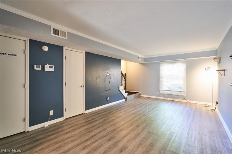 51 Nottoway Court, Akron, OH - Photo 5