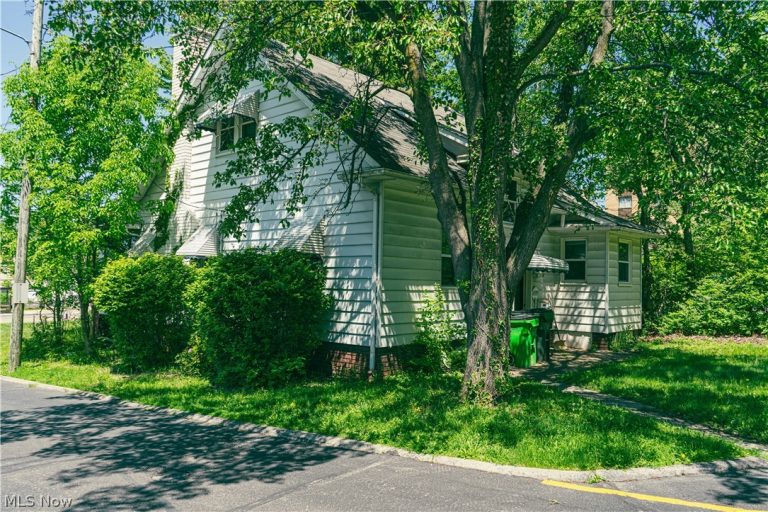 21950 Euclid Avenue, Euclid, OH - Photo 6