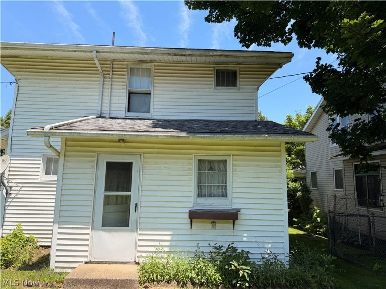 1018 Foster Avenue, Cambridge, OH - Photo 5