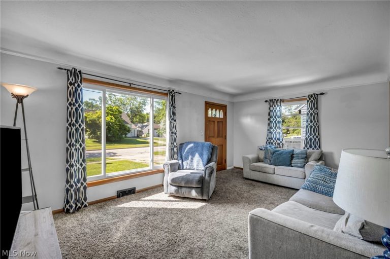 28815 Alton Road, Wickliffe, OH - Photo 6