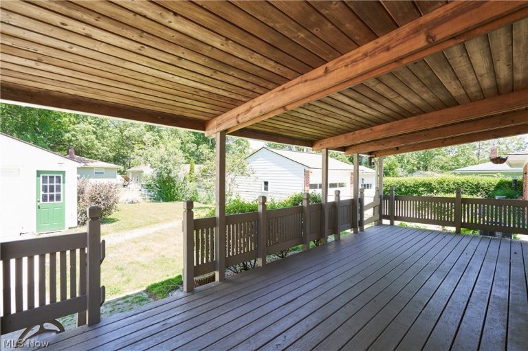 1056 Endicott Drive, Akron, OH - Photo 8
