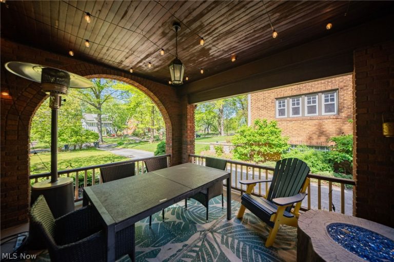2840 Berkshire Road, Cleveland Heights, OH - Photo 3