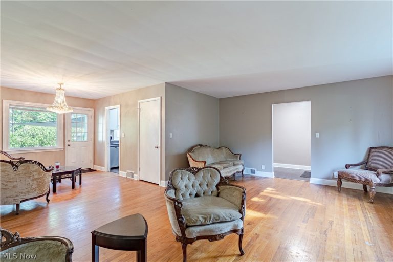 3496 Marcella Avenue, Stow, OH - Photo 4