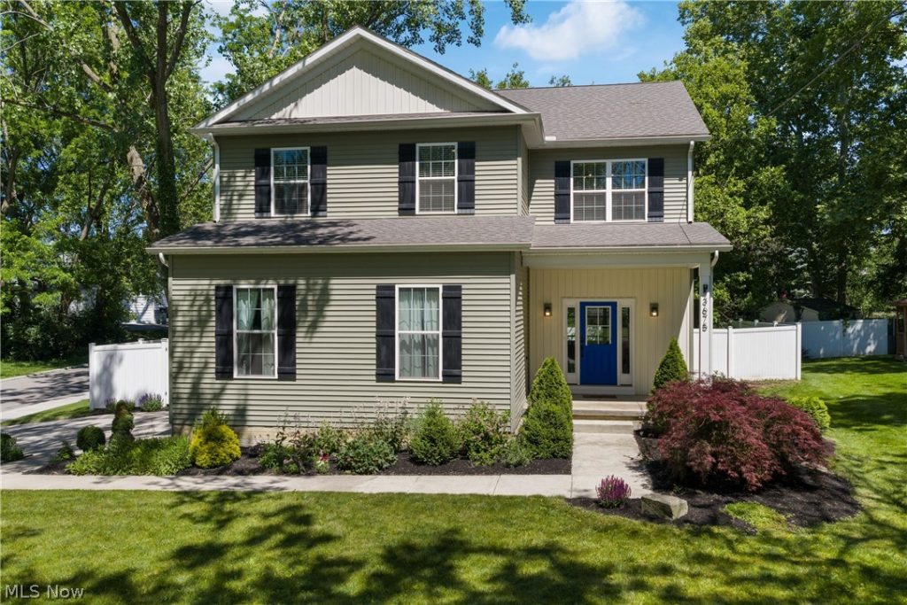 3675 Washington Park Boulevard, Newburgh Heights, OH