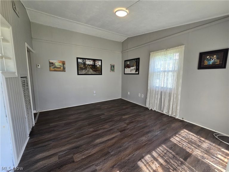 169 Boston Avenue, Elyria, OH - Photo 4